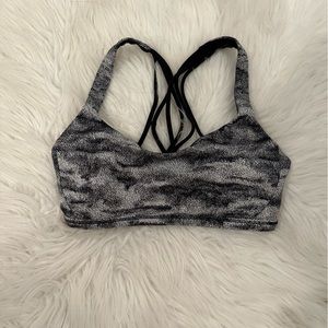 Lululemon sports bra, size 2. Light support.